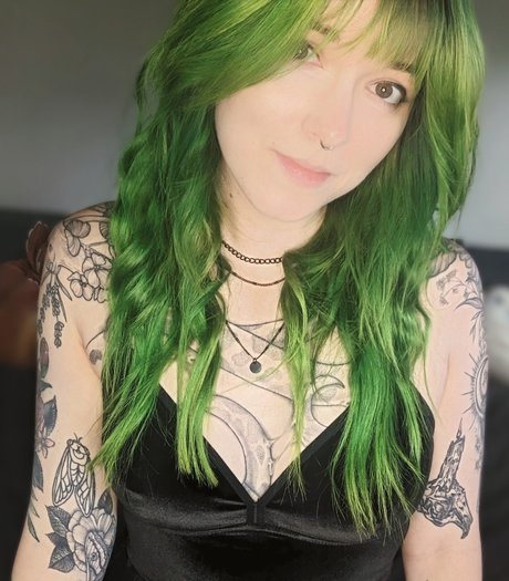 Pale Gardenia pornstar sex pics