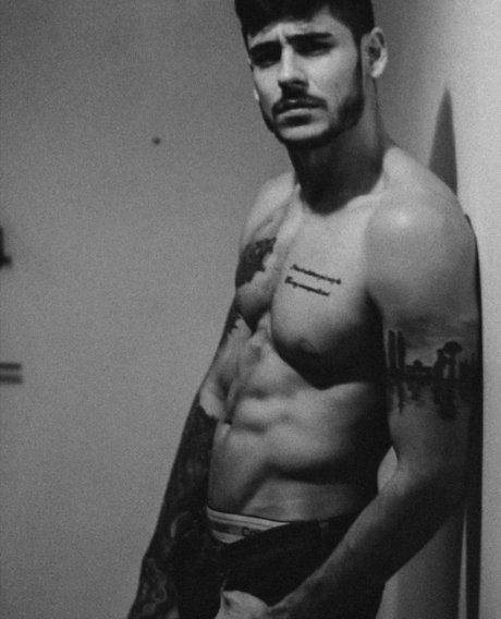 Lobo_ model nudes images