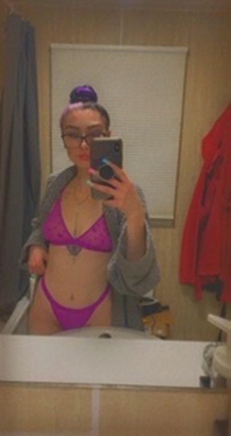 Paigegray star top pic