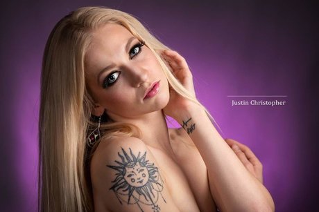 Ashley Fink perfect model img