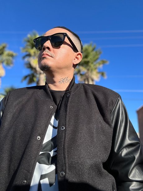 Peter Grandee pretty model image