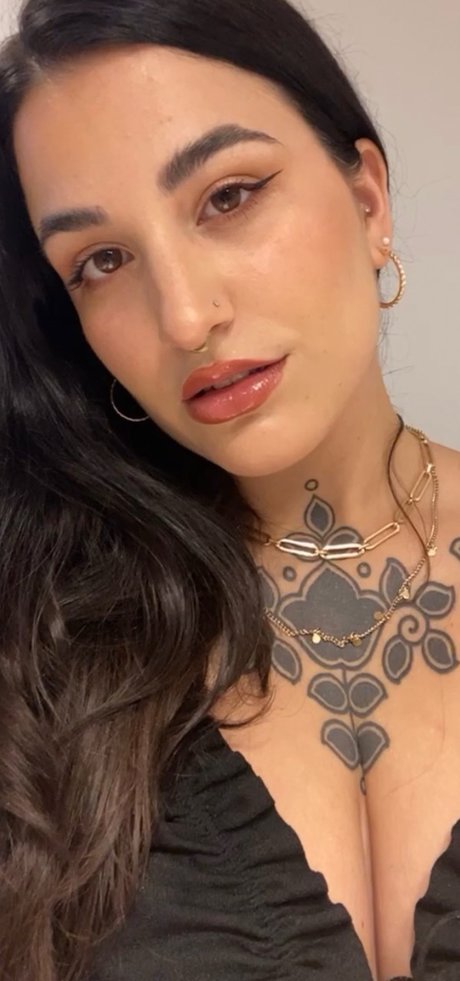 Pervy Fairy exclusive star pics