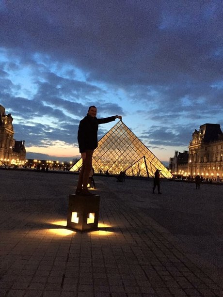 Permanantcoasthols model adult pic