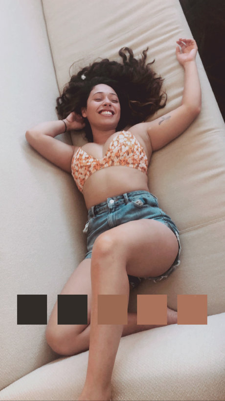 Stacked and compact nudes star photo