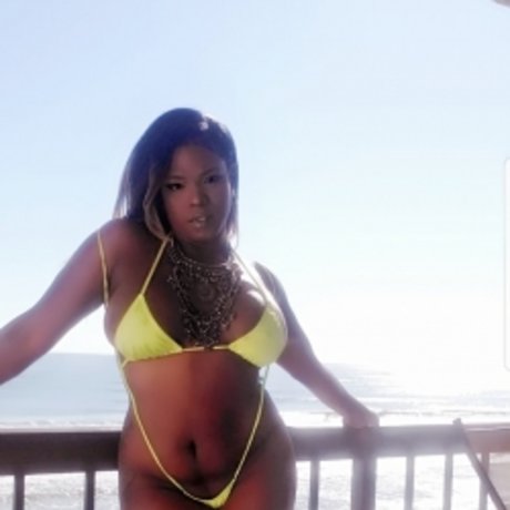 Your favorite girl Ms Peeches_ model images