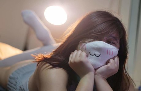 Peach Catto best model photo