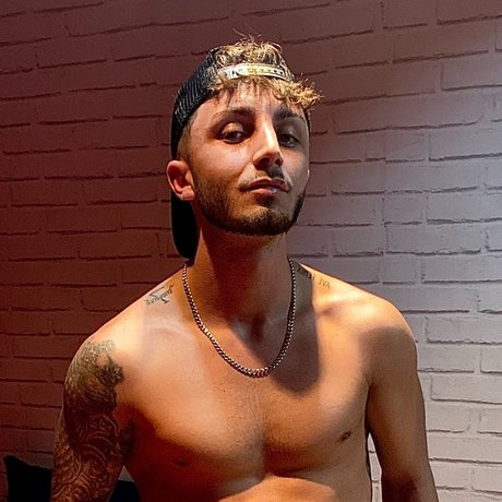 Paulo Bangkok sexy pornstar archive