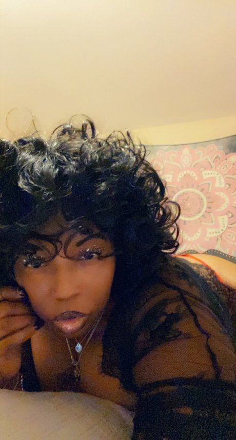 Butterfly kisses model hot pictures