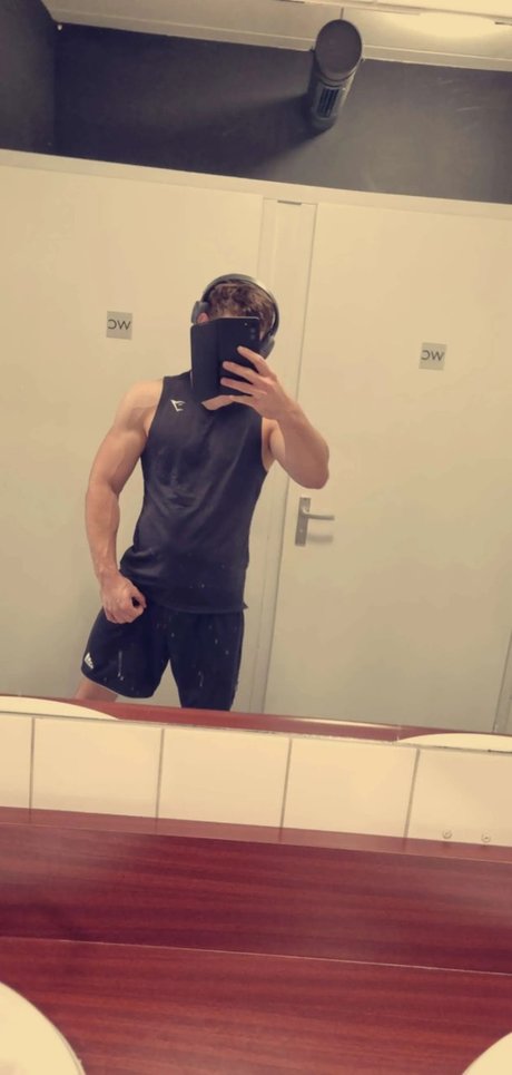 Picashow1997 star sex pics