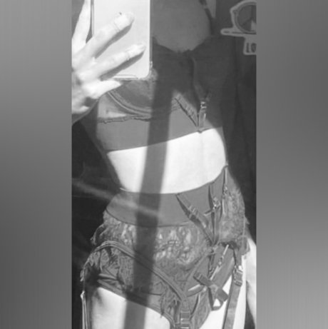 Petite Brat_ model hot photo