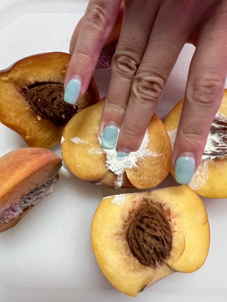 Plump Peach_ adult star galleries