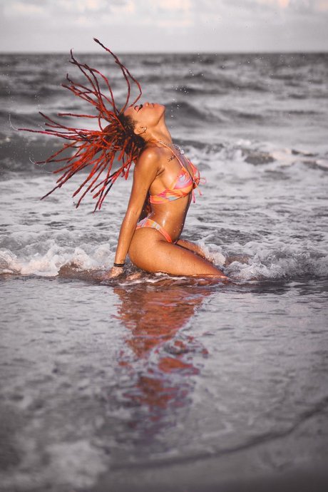 _Make me cum_ perfect model pictures