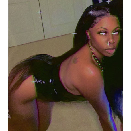 VioletNoir erotic star pics