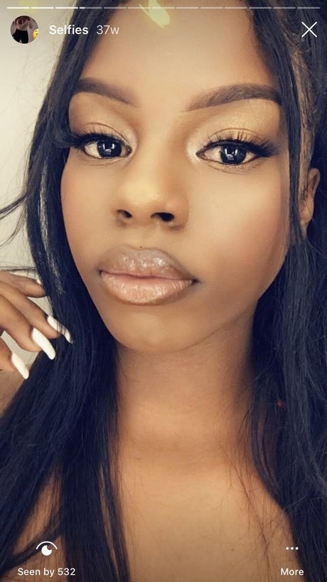 Dior01 pretty model picture