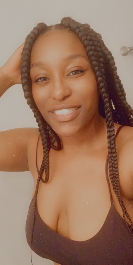 Lil Pink_ model exclusive picture