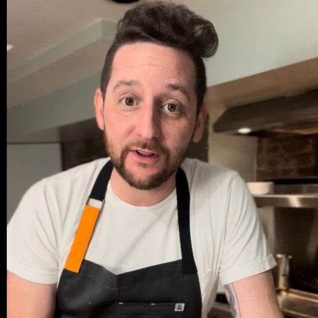 Pizzas exclusive actress gallery