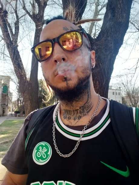 Puchy nudes actress image