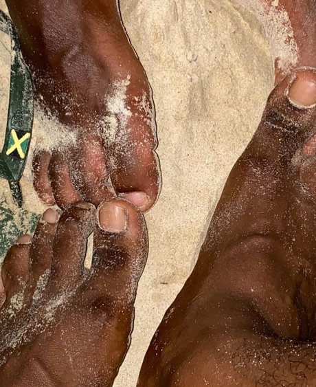 Pinky And Juice sexy actress picture