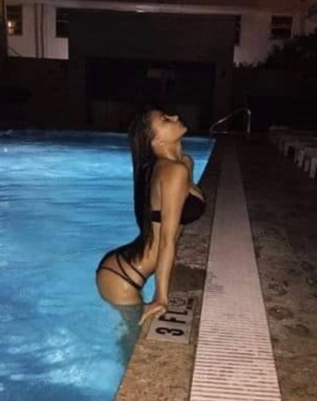 PinkyMamii_ hot model picture