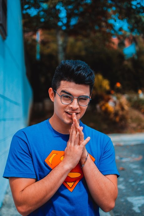 Clark Stark star nudes gallery