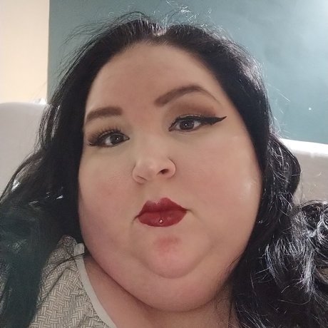 Cherry Bunns model nice picture