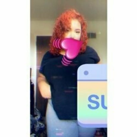 pretty kaiyxo pornstar naked img