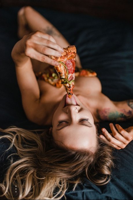 Daina Koda nice model image