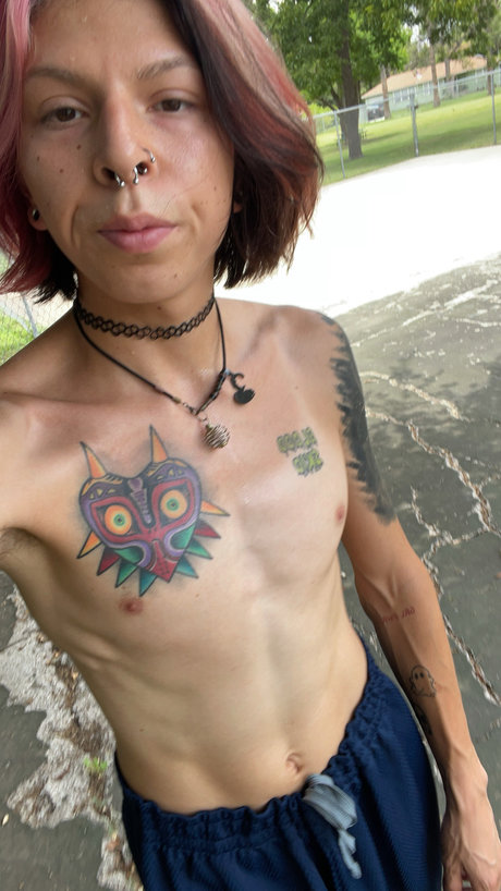 Fountain Angel star erotic pics