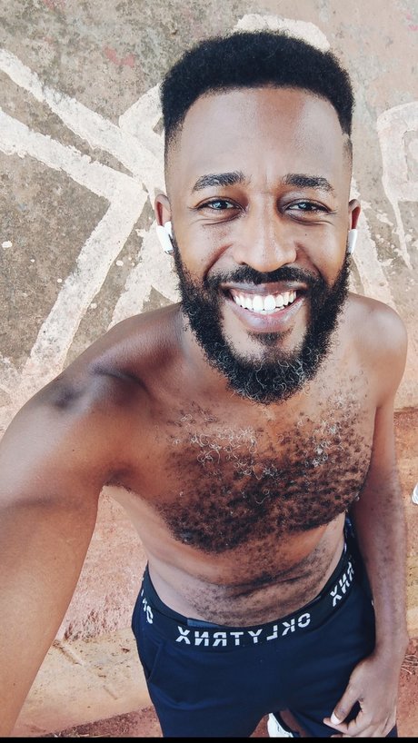 PRETTOZL model adult picture