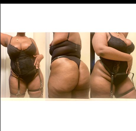 Shy Cocoa erotic actress image