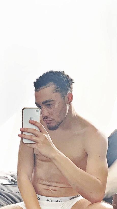 Nic Laurent top star pic