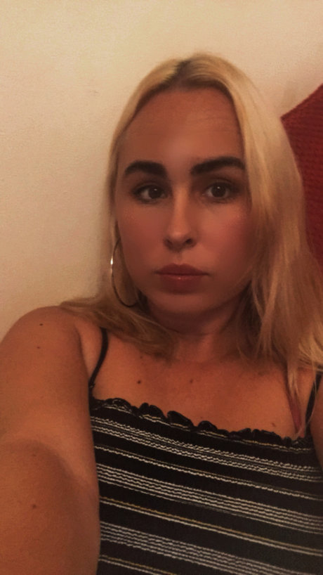 PoppysJuicyPeach pornstar art img