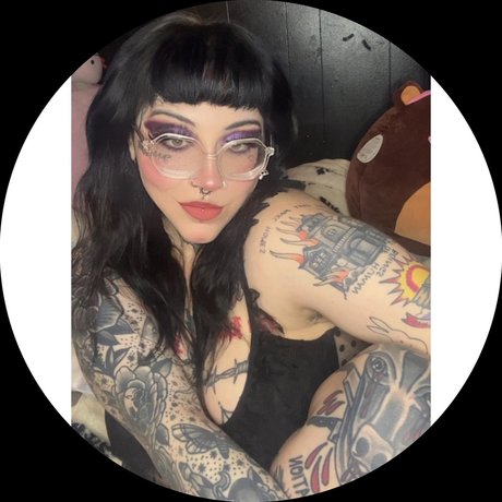 _another alternative girl_ best actress pic