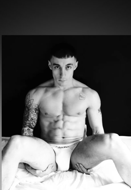 Milo Markx model nude photos