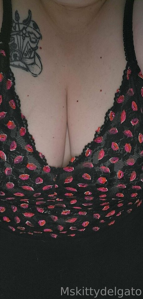 mskittydelgato model erotic photos