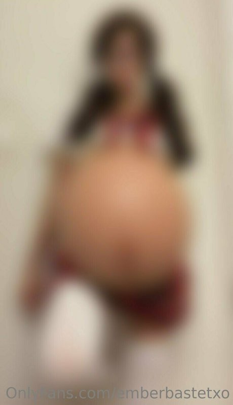 emberbastetxo nice model picture