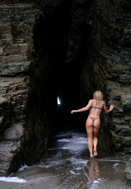 mary a b pornographic model picture