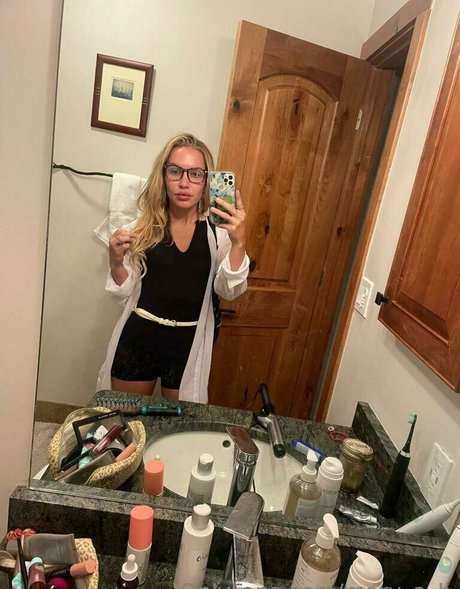 mary a b high quality star photo