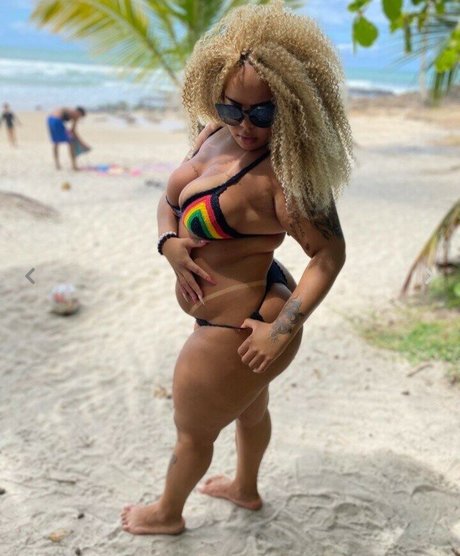 Alicia Carvalho star free photo