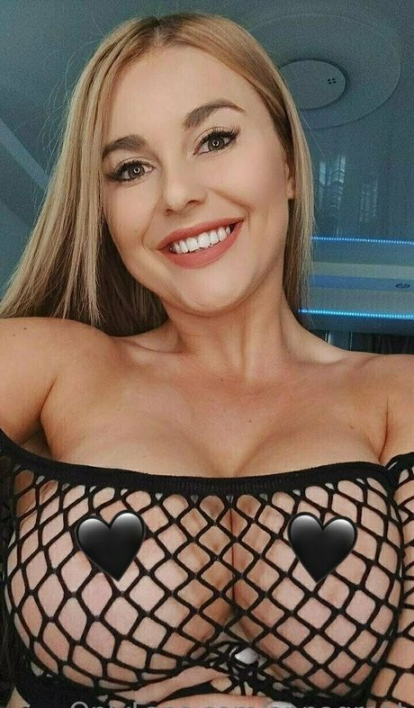 annagreat nudes star archive