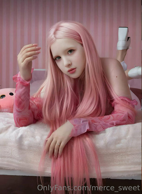 merce sweet beautiful model photos