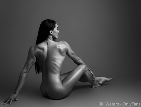 kikiwaters model free img