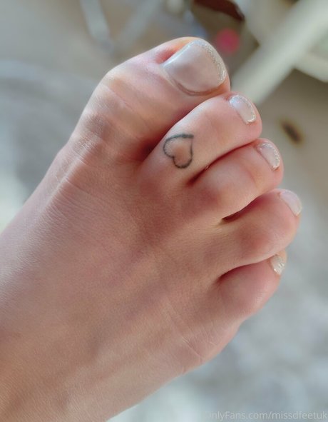 amiemaefree beautiful actress pic