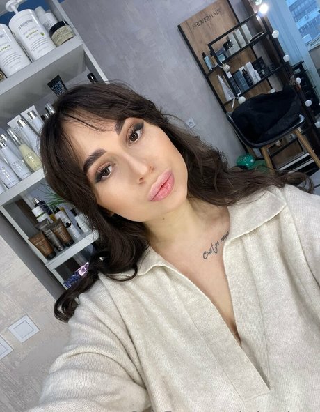 mia vixen best model img