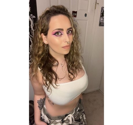 DaniLou hot star photo