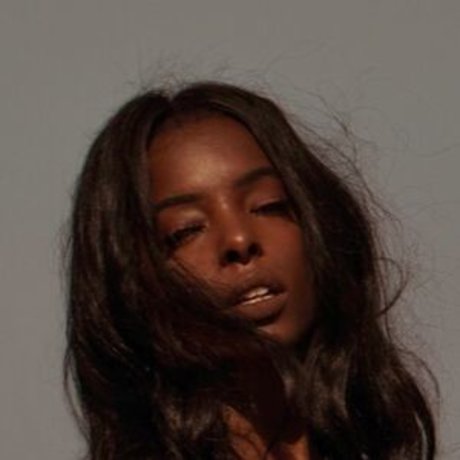 Megan Milan hot actress image