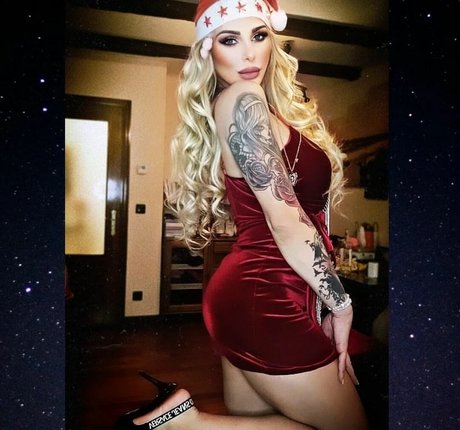 Gabriela Lori nudes model galleries