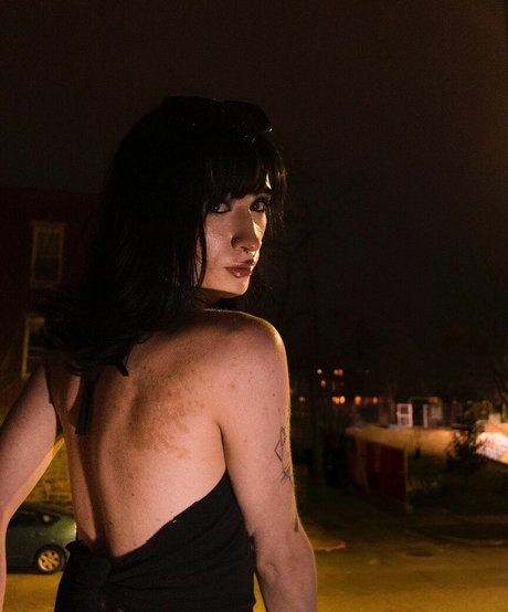 Cherry Darling model nude image