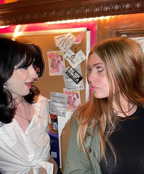 Cherry Darling hd model pic