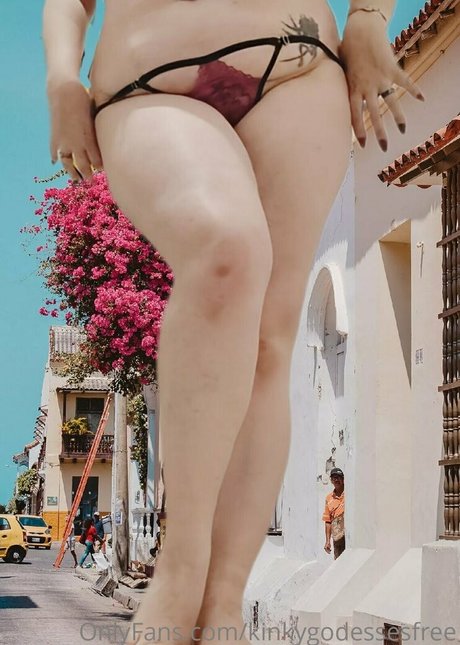 aussiegiantessfree exclusive pornstar image